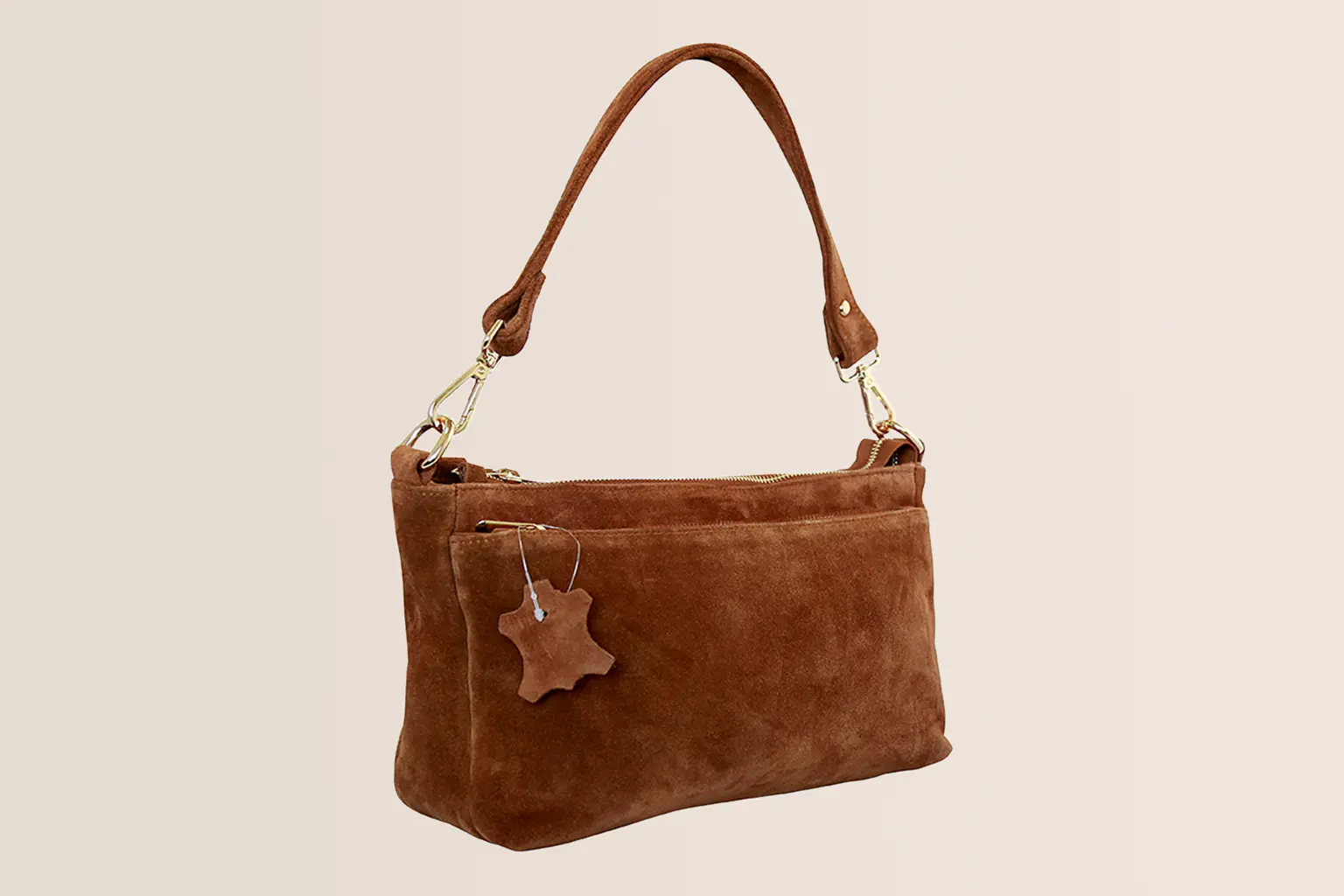 Leather shoulder bags collection
